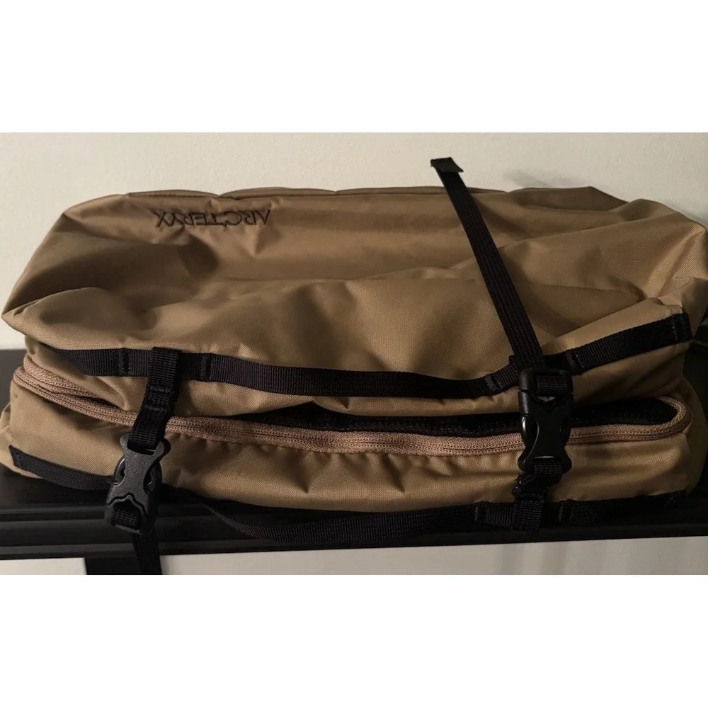 Arc'teryx Index Gear Organizer Packing Cube 12x9x4 Gorpcore Coyote Clean!
